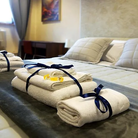 Bra Luxury ゲストハウス 3*